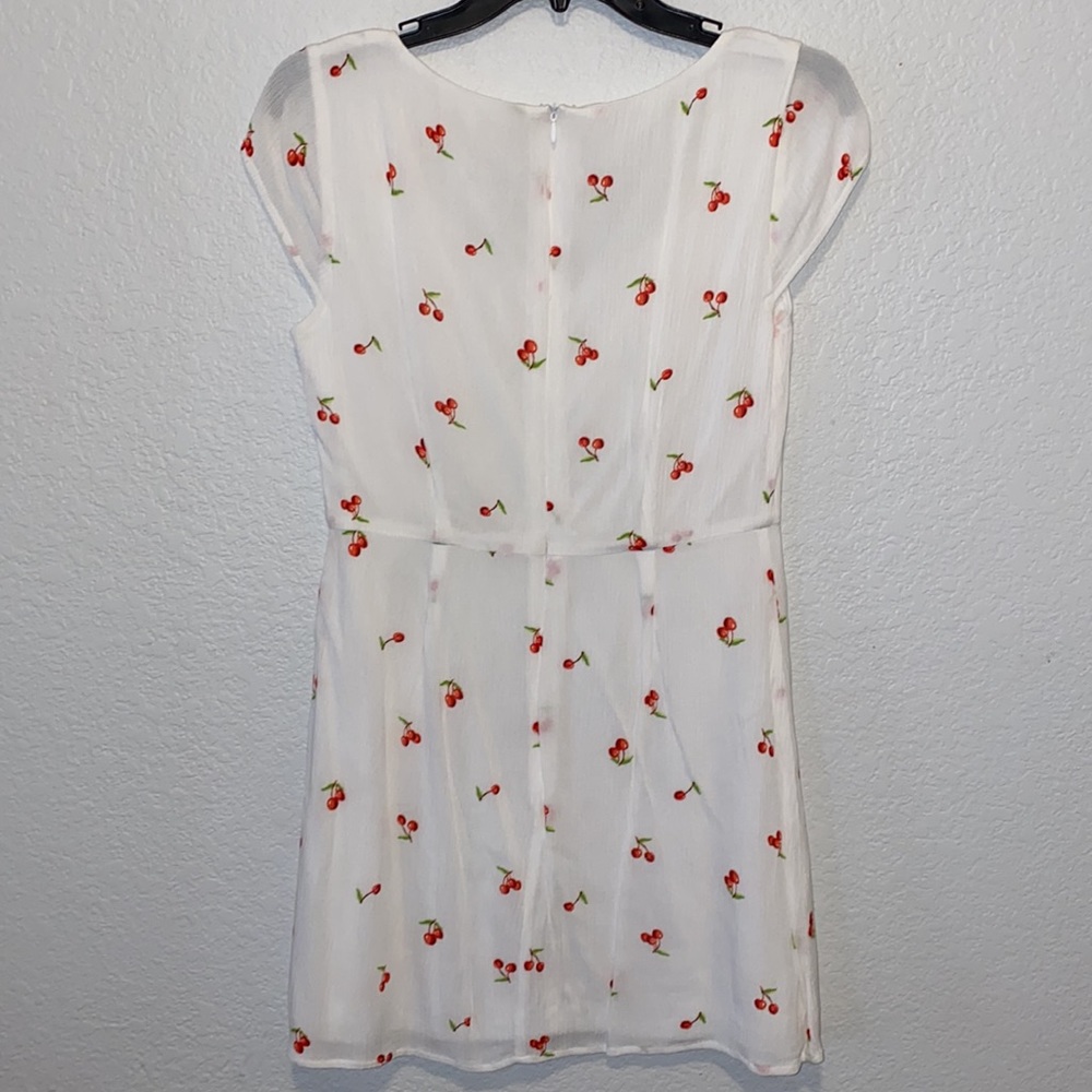 Dress - Picture 4 of 5